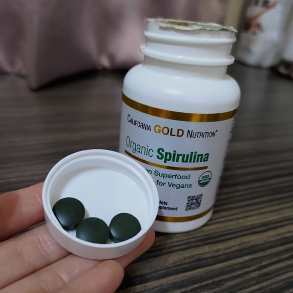 Tảo Spirulina hữu cơ 500 mg California Gold Nutrition chống oxi hóa (240 viên) 3 Tảo Spirulina hữu cơ 500 mg California Gold Nutrition chống oxi hóa (240 viên) - Ảnh 3