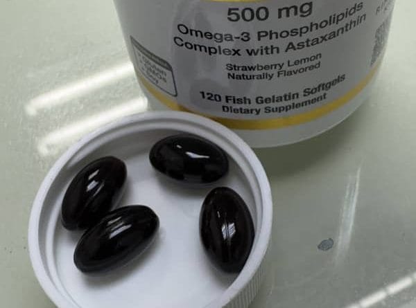 Review Antarctic Krill Oil của California Gold Nutrition có tốt không? 9 california gold nutrition antarctic krill oil omega 3 phospholipids complex with epa dha and astaxanthin natural strawberry and lemon 500 mg 30 fish gelatin softgels 2