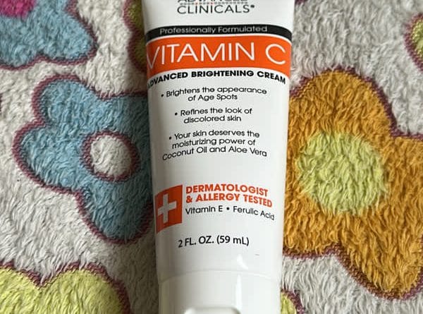 Đánh giá Advanced Clinicals Vitamin C Brightening Cream: Kem dưỡng sáng da hiệu quả 2 advanced clinicals vitamin c advanced brightening cream 2 fl oz 59 ml 2