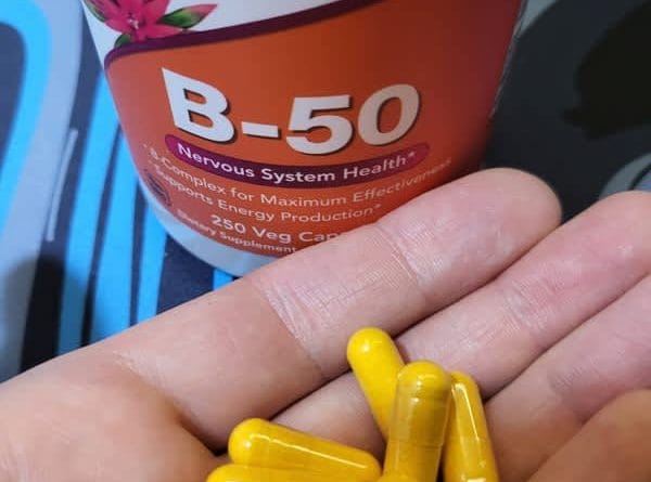 Đánh giá chi tiết B-50 của NOW Foods có tốt không? 4 now foods b 50 100 veg capsules 2