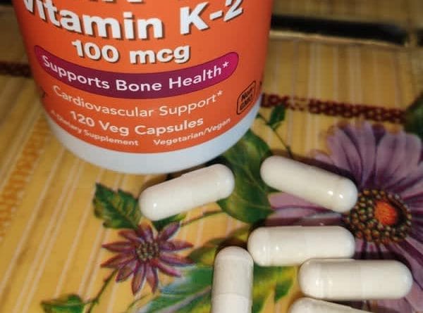 Đánh giá chi tiết MK-7 Vitamin K-2 của NOW Foods 10 now foods mk 7 vitamin k 2 100 mcg 60 veg capsules 2