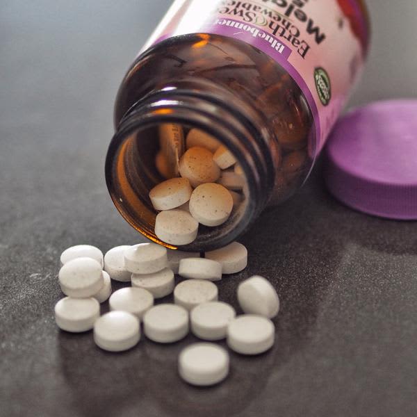 Review Doctor's Best High Absorption Magnesium có tốt không? 6 bluebonnet nutrition earth sweet chewables melatonin raspberry 5 mg 120 chewable tablets 2