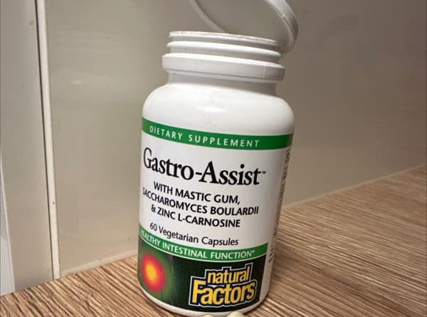 Đánh giá chi tiết Natural Factors Gastro Assist với Mastic Gum và Saccharomyces Boulardii 6 natural factors gastro assist with mastic gum saccharomyces boulardii zinc l carnosine 60 vegetarian capsules 2